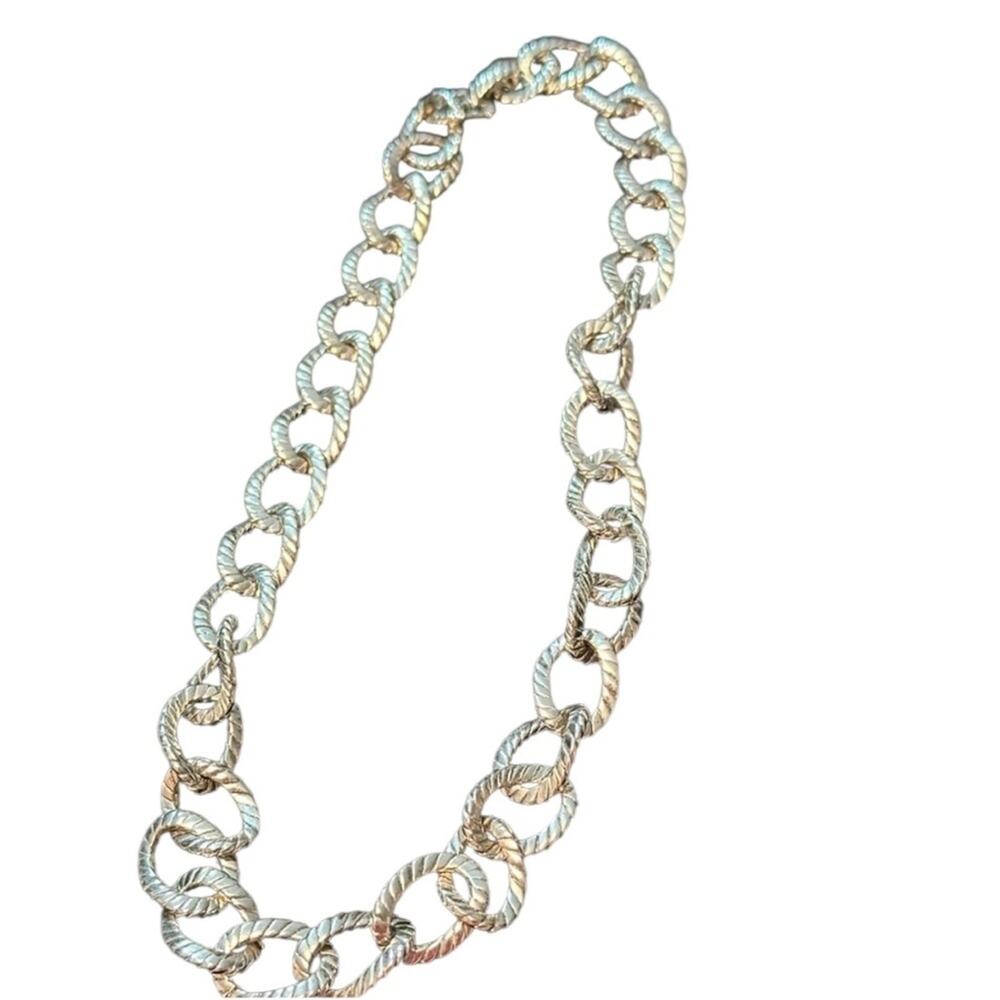 Silver Textured Chain link necklace, never worn